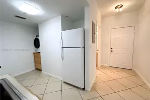 2630 SW 28th St, Miami, FL 33133 - Photo 4