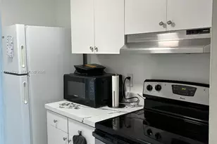2350 NE 135th St, North Miami, FL 33181 - Photo 4