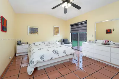 6320 NW 173rd St, Hialeah, FL 33015 - Photo 16