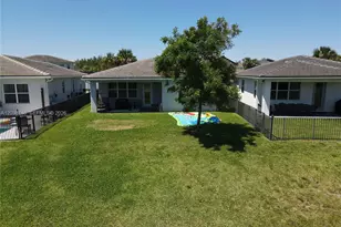 4242 Rosa Dr, Deerfield Beach, FL 33064 - Photo 28