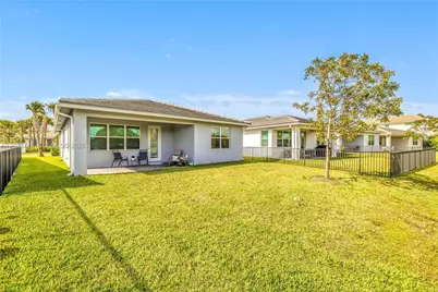 4242 Rosa Dr, Deerfield Beach, FL 33064 - Photo 6