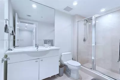 [Address not provided], Hallandale Beach, FL 33009 - Photo 12