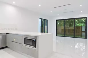 3374 Perry Frow Dr, Miami, FL 33133 - Photo 4