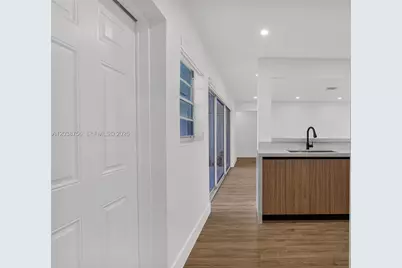 8201 SW 42nd St, Miami, FL 33155 - Photo 14
