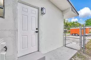 8201 SW 42nd St, Miami, FL 33155 - Photo 62