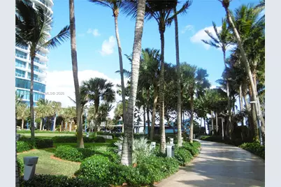 301 174th St #1905 + DEN, Sunny Isles Beach, FL 33160 - Photo 42