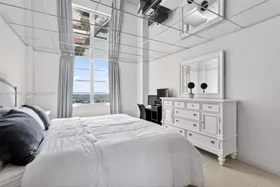 301 174th St #1905 + DEN, Sunny Isles Beach, FL 33160 - Photo 16