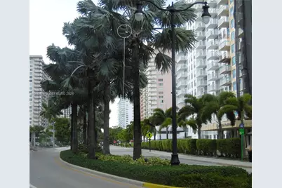 301 174th St #1905 + DEN, Sunny Isles Beach, FL 33160 - Photo 32