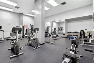 301 174th St, Sunny Isles Beach, FL 33160 - Photo 30