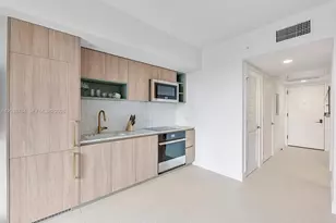 159 NE 6th St, Miami, FL 33132 - Photo 1