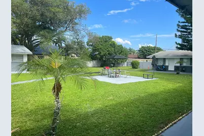325 NE 2 St #5, Hallandale Beach, FL 33009 - Photo 6