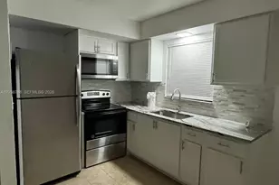 325 NE 2, Hallandale Beach, FL 33009 - Photo 1