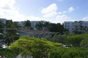 482 NW 165th St Rd, Miami, FL 33169 - Photo 12