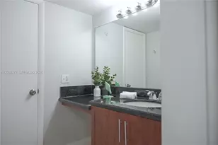 482 NW 165th St Rd, Miami, FL 33169 - Photo 24
