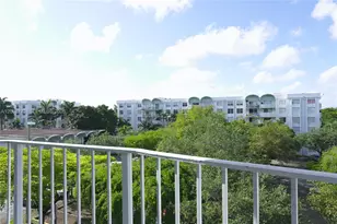 482 NW 165th St Rd, Miami, FL 33169 - Photo 4