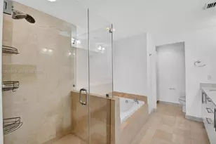 3330 NE 190th St, Aventura, FL 33180 - Photo 22