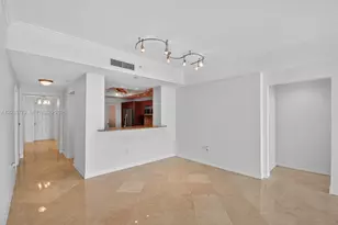 3330 NE 190th St, Aventura, FL 33180 - Photo 16