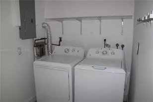 3827 SW 88th Ct, Miami, FL 33165 - Photo 36