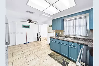 7200 Sandalwood Dr, Other City - In The State Of Florida, FL 34668 - Photo 6