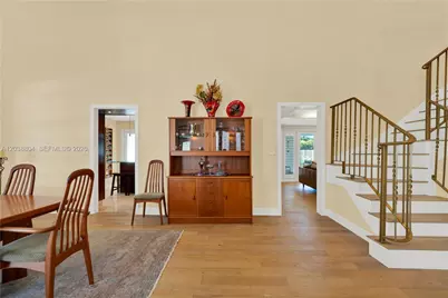 8940 SW 160th St, Palmetto Bay, FL 33157 - Photo 6
