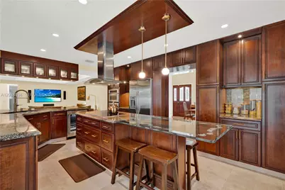 8940 SW 160th St, Palmetto Bay, FL 33157 - Photo 4