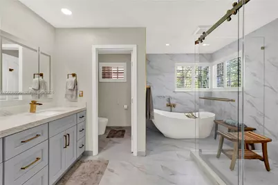 8940 SW 160th St, Palmetto Bay, FL 33157 - Photo 2