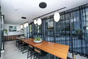 121 NE 34th St, Miami, FL 33137 - Photo 30