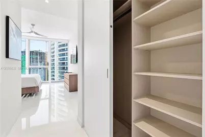 300 Biscayne Boulevard Way #4007W, Miami, FL 33131 - Photo 16