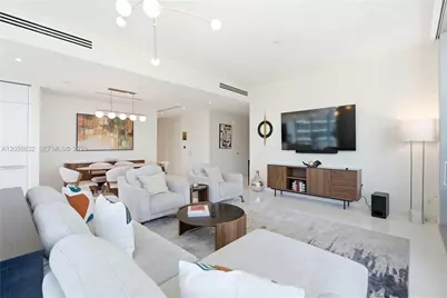 300 Biscayne Boulevard Way #4007W, Miami, FL 33131 - Photo 6