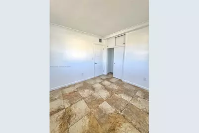 1020 SW 7th St #9, Miami, FL 33130 - Photo 10