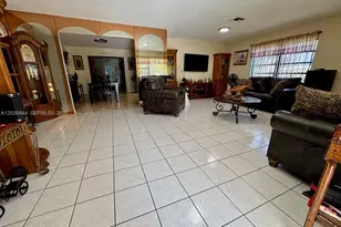 15940 NW 37th Pl, Miami Gardens, FL 33054 - Photo 4