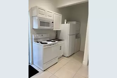 1533 W 26th Ct #2b, Riviera Beach, FL 33404 - Photo 4