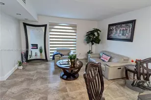 8275 NW 186th St, Hialeah, FL 33015 - Photo 32