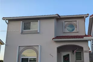 8275 NW 186th St, Hialeah, FL 33015 - Photo 4