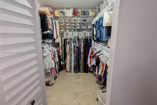 8275 NW 186th St, Hialeah, FL 33015 - Photo 8