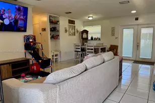 15970 NW 37th Pl, Miami Gardens, FL 33054 - Photo 4