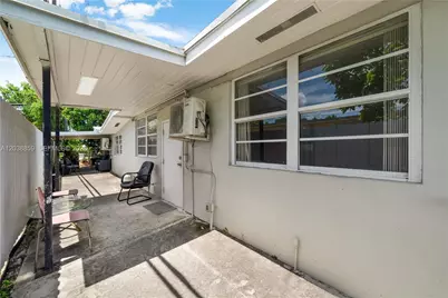 3035 NW 83 St, Miami, FL 33147 - Photo 22