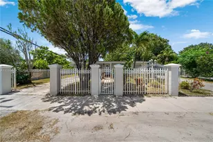 3035 NW 83rd St, Miami, FL 33147 - Photo 18