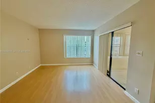 2320 S Cypress Bend Dr, Pompano Beach, FL 33069 - Photo 20