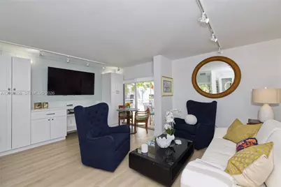 5838 SW 74th Ter #317, South Miami, FL 33143 - Photo 2