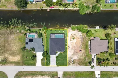 2014 SW 8th Pl, Cape Coral, FL 33991 - Photo 34