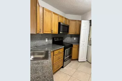 6276 NW 186th St #204, Hialeah, FL 33015 - Photo 2