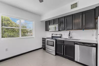 1876 SW 11th Ter #106, Miami, FL 33135 - Photo 6