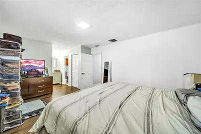 875 E 29th St #1, Hialeah, FL 33013 - Photo 10