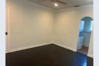 8260 Byron Ave #5, Miami Beach, FL 33141 - Photo 2