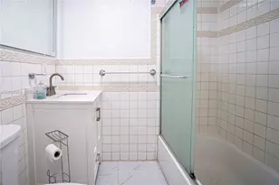 16990 NE 5th Ct, North Miami Beach, FL 33162 - Photo 12