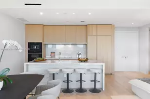 8701 Collins Ave, Miami Beach, FL 33154 - Photo 6