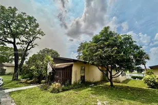 416 Briarwood Cir, Hollywood, FL 33024 - Photo 4