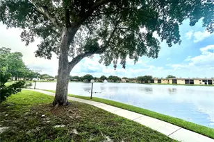 416 Briarwood Cir, Hollywood, FL 33024 - Photo 44