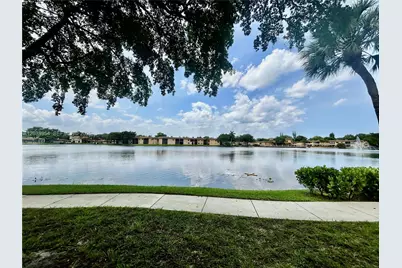 416 Briarwood Cir #2-24, Hollywood, FL 33024 - Photo 30